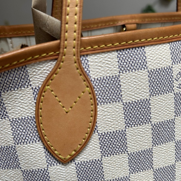 Stunning Louis Vuitton Neverfull pm🤍🩵Azur - Picture 8 of 16